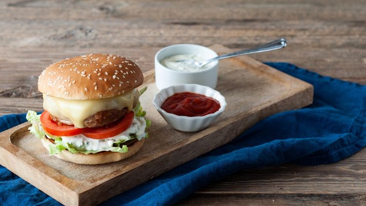 ch-emmi-luzerner-rezeptbild-cheeseburger-teaserM